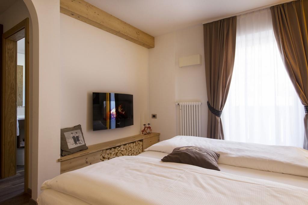 Hotel Garni Lastei Pozza di Fassa Εξωτερικό φωτογραφία