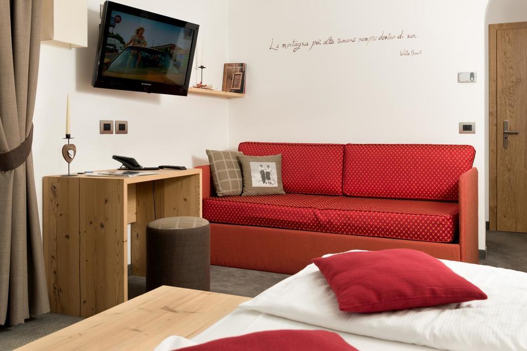 Hotel Garni Lastei Pozza di Fassa Εξωτερικό φωτογραφία