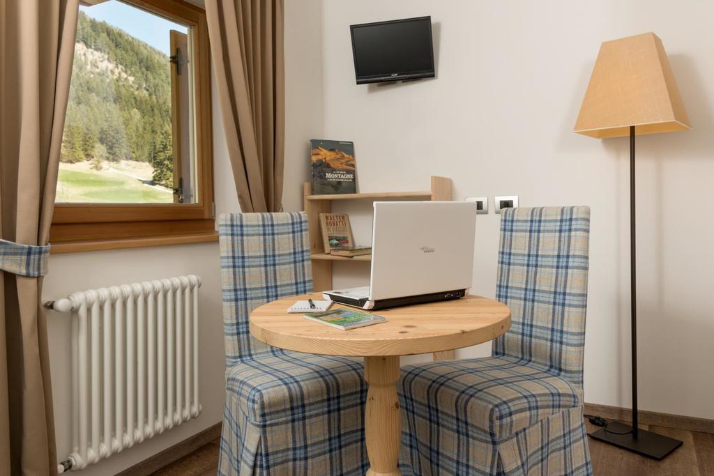 Hotel Garni Lastei Pozza di Fassa Εξωτερικό φωτογραφία