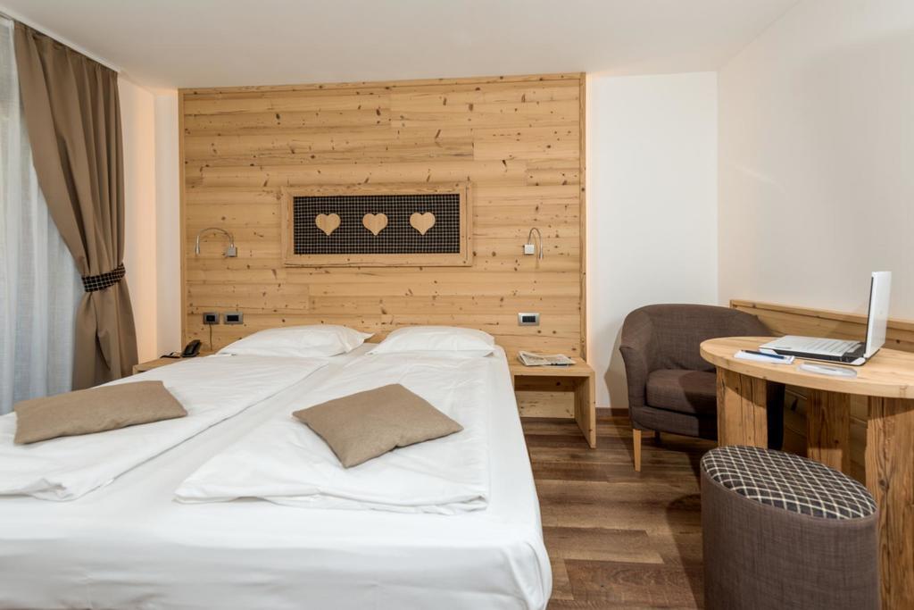 Hotel Garni Lastei Pozza di Fassa Εξωτερικό φωτογραφία