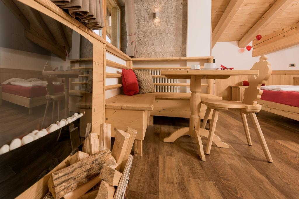 Hotel Garni Lastei Pozza di Fassa Εξωτερικό φωτογραφία