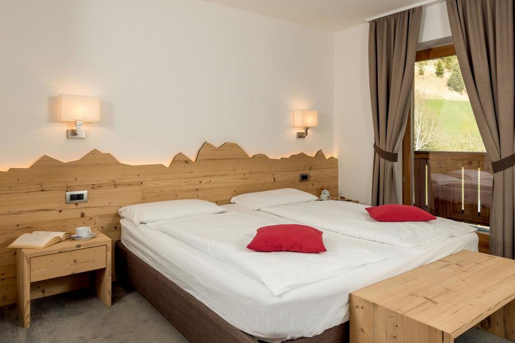 Hotel Garni Lastei Pozza di Fassa Εξωτερικό φωτογραφία