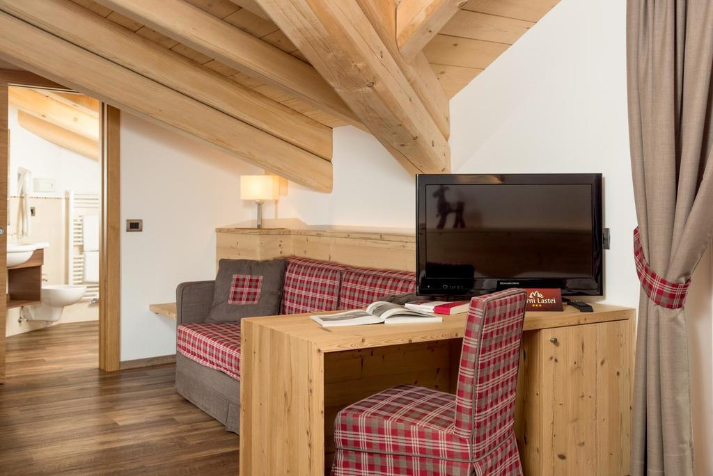 Hotel Garni Lastei Pozza di Fassa Εξωτερικό φωτογραφία