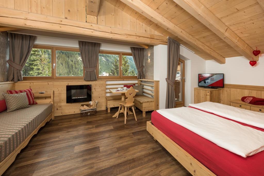 Hotel Garni Lastei Pozza di Fassa Εξωτερικό φωτογραφία